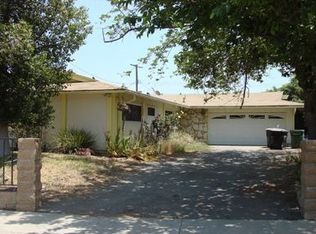 1087 Hushabye Ln, Corona, CA 92878