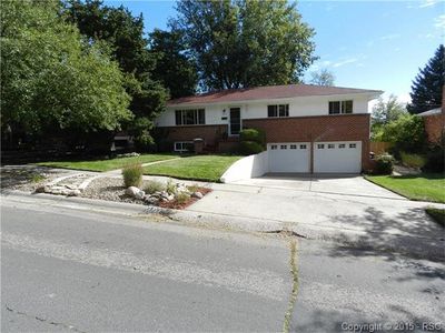 2219 Warwick Ln, Colorado Springs, CO, 80909