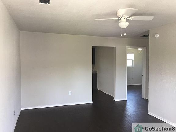 5th image of 2314 Rosalee St APT 1