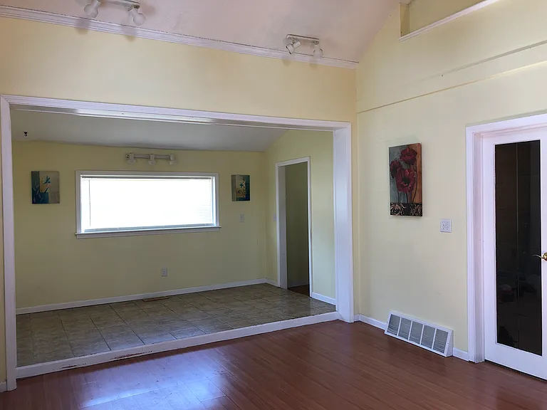 Lake Ave — Photo 15