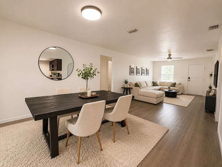 530 Roosevelt Ave — Photo 3