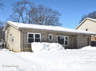 108 S We Go Trl, Mount Prospect, IL 60056