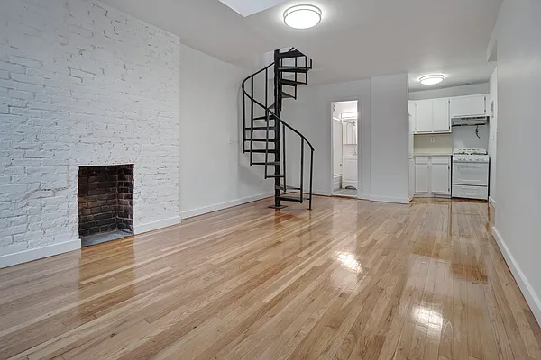 Rented by Creed Realty Group | media 1