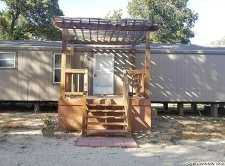 1100 Vivroux Ranch Rd, Seguin, TX 78155