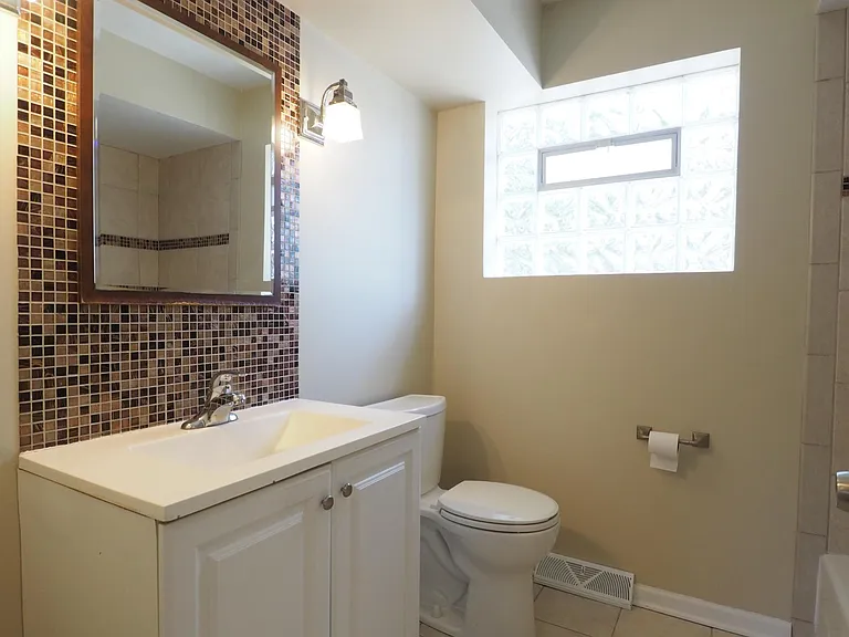 7100 W Talcott Ave — Photo 14