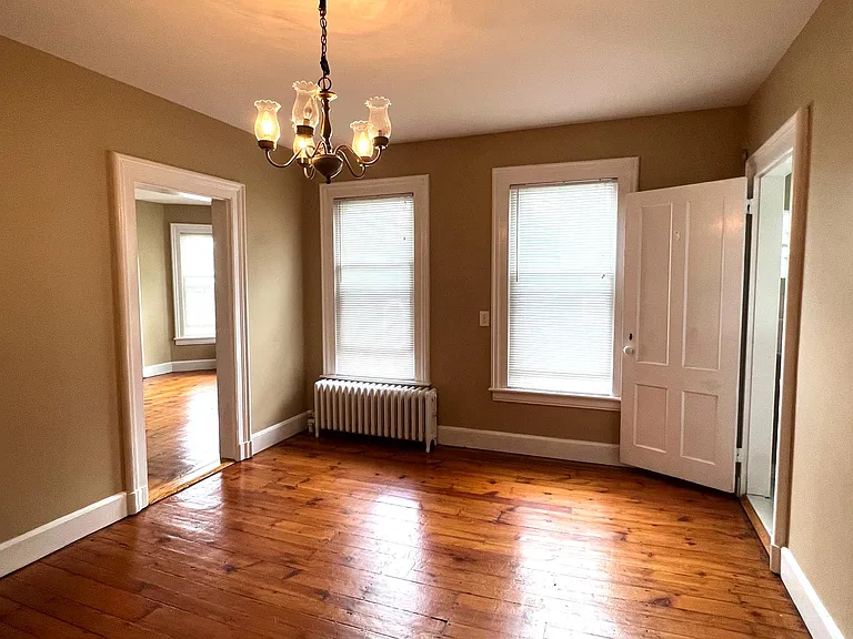 30 Willard St #2 — Photo 13