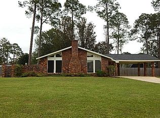 86 W Lakeview Dr, Columbia, MS 39429