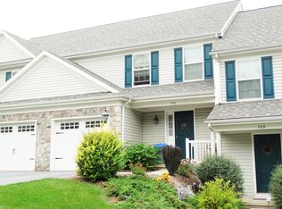 767 Oakleaf Ln, Harrisburg, PA 17111