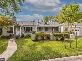 9225 Le Velle Dr, Chevy Chase, MD 20815