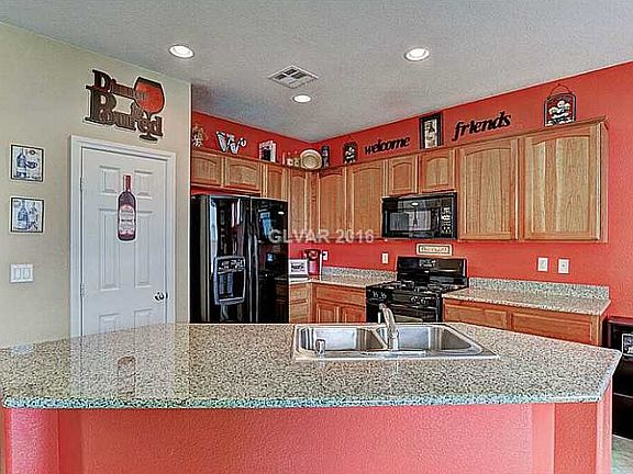 4th image of 8132 Muskoka Falls St