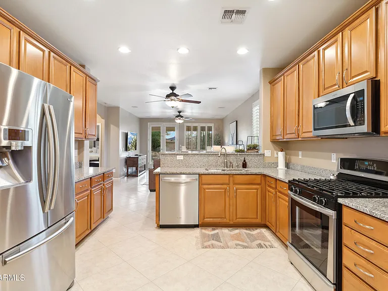 312 S 172nd Dr — Photo 16