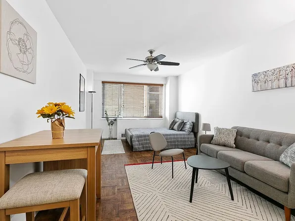 301 E 22nd St APT 10B, New York, NY 10010