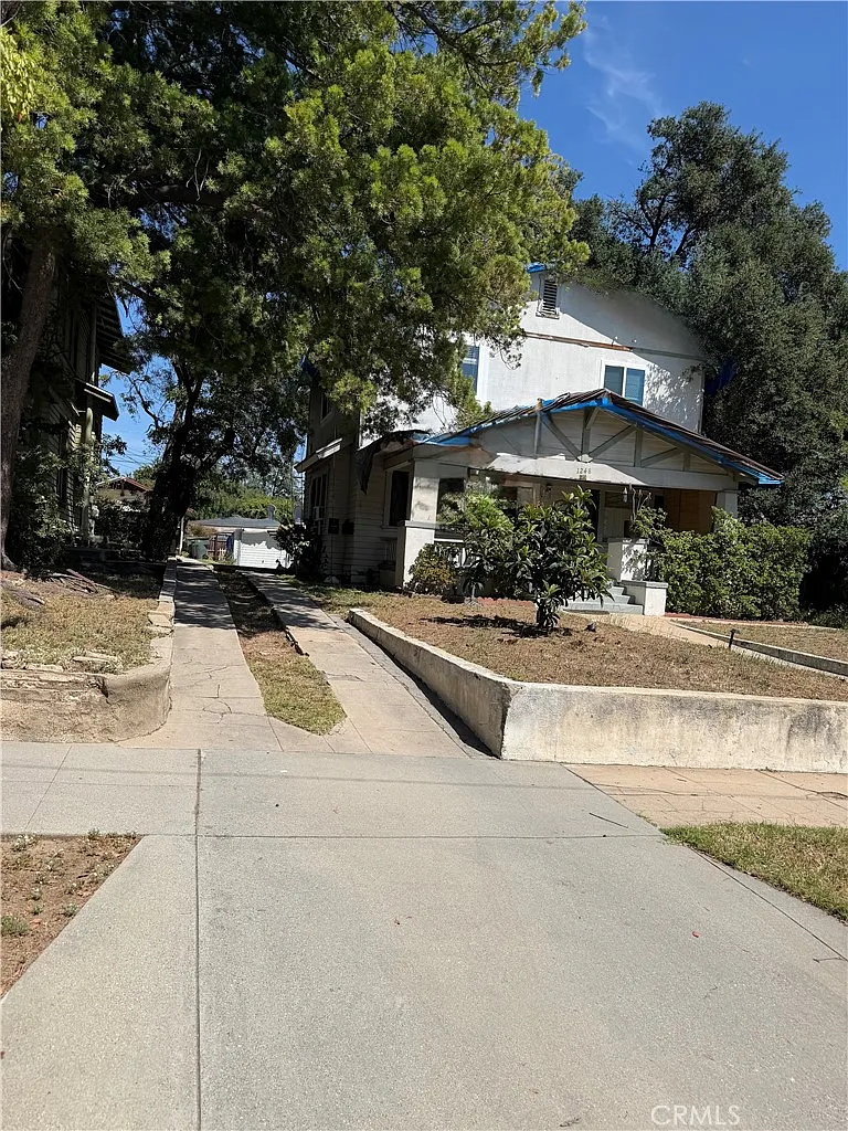 1 bed, 450 sqft, $1,850 — Photo 1
