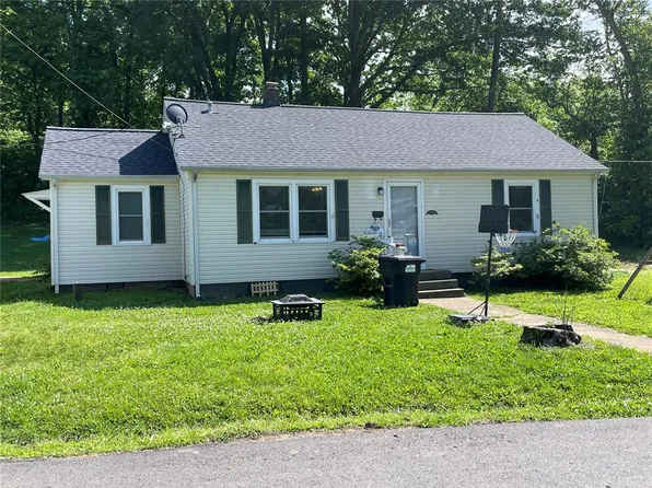 713 Daniels St, Piedmont, MO 63957