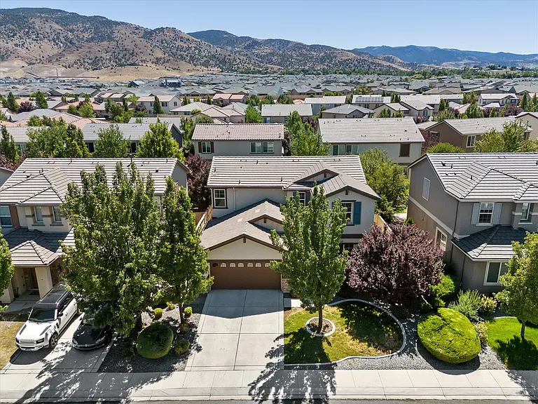10830 Pebble Hill Dr — Photo 1