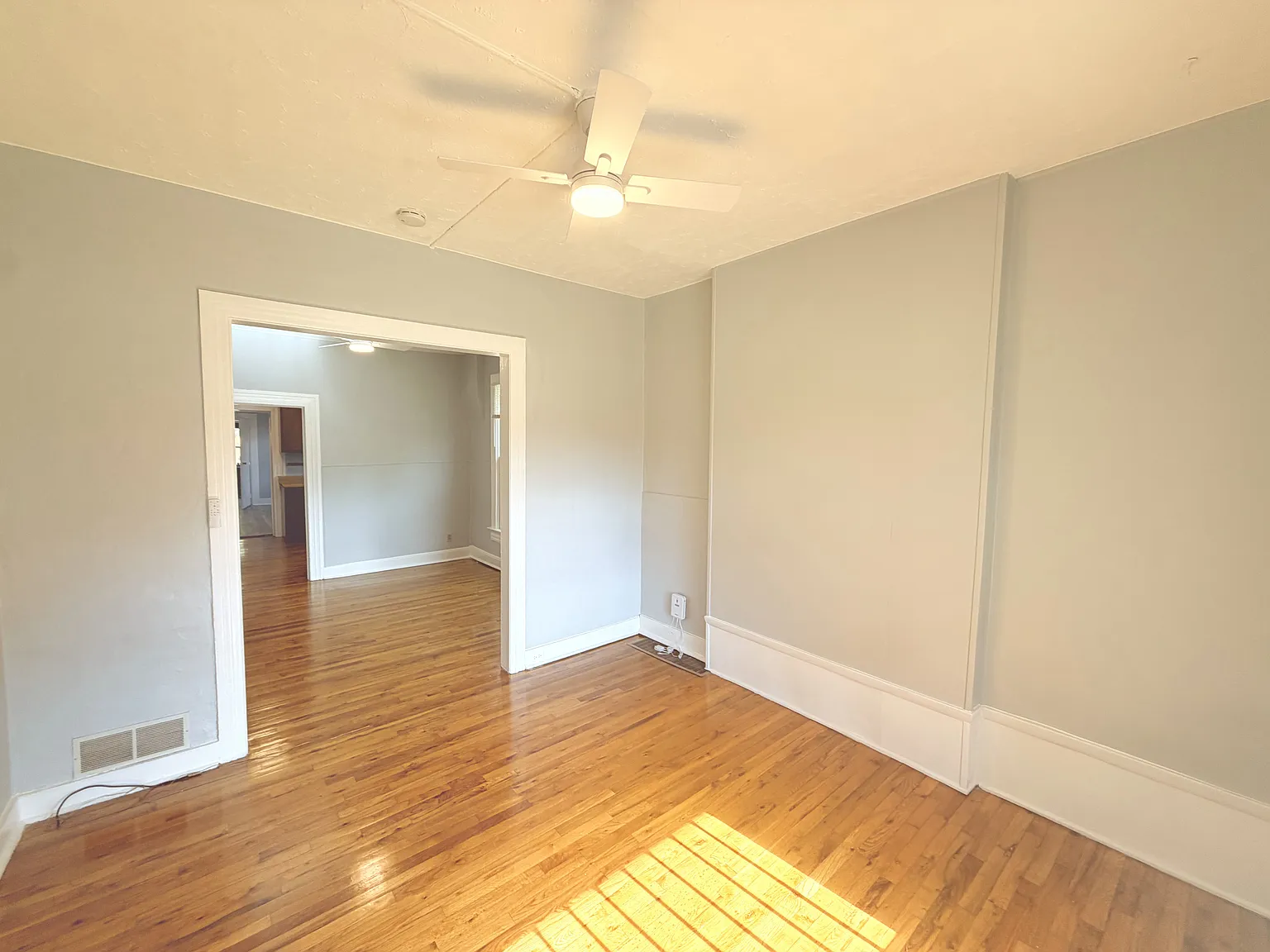 1 bed, $1,400 — Photo 4