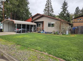 1392 Newton Creek Rd, Roseburg, OR 97470