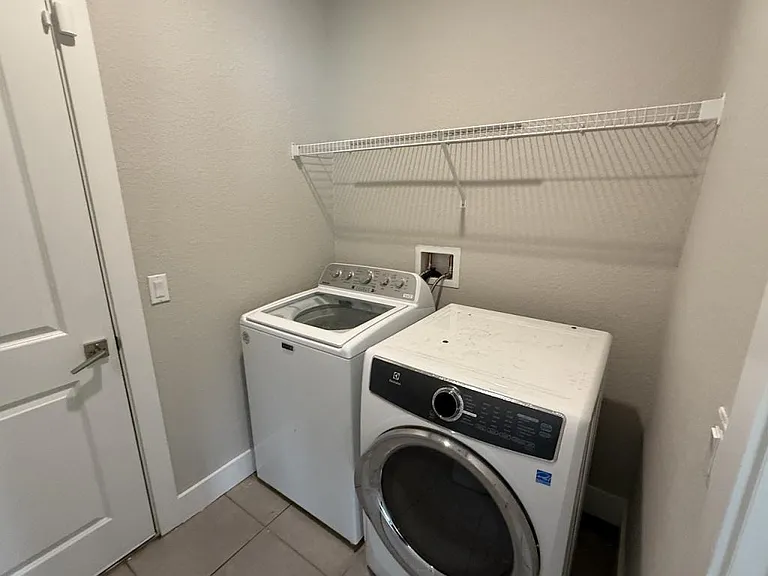 105 Zinnia Ln — Photo 17