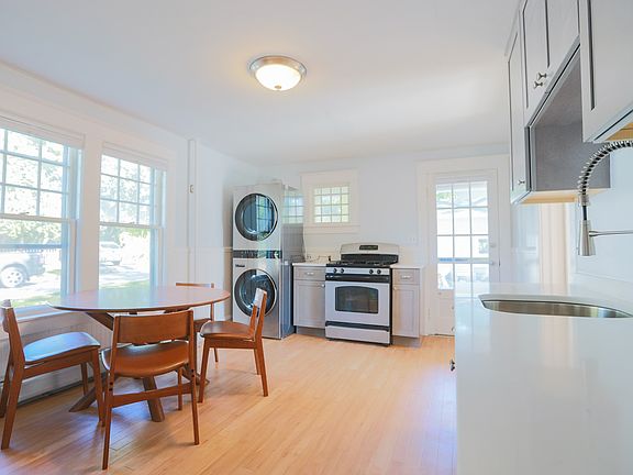 Newly renovated eat in kitchen