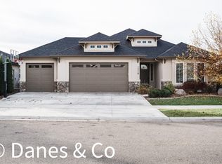 1319 W Deer Crest Dr, Meridian, ID 83646