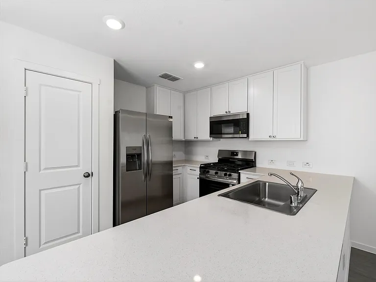 12112 Steeplechase Dr — Photo 8