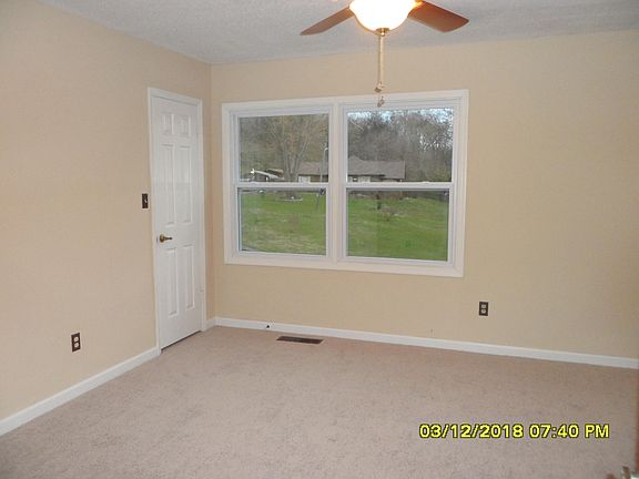 3rd image of 3853 NE Tambark Dr