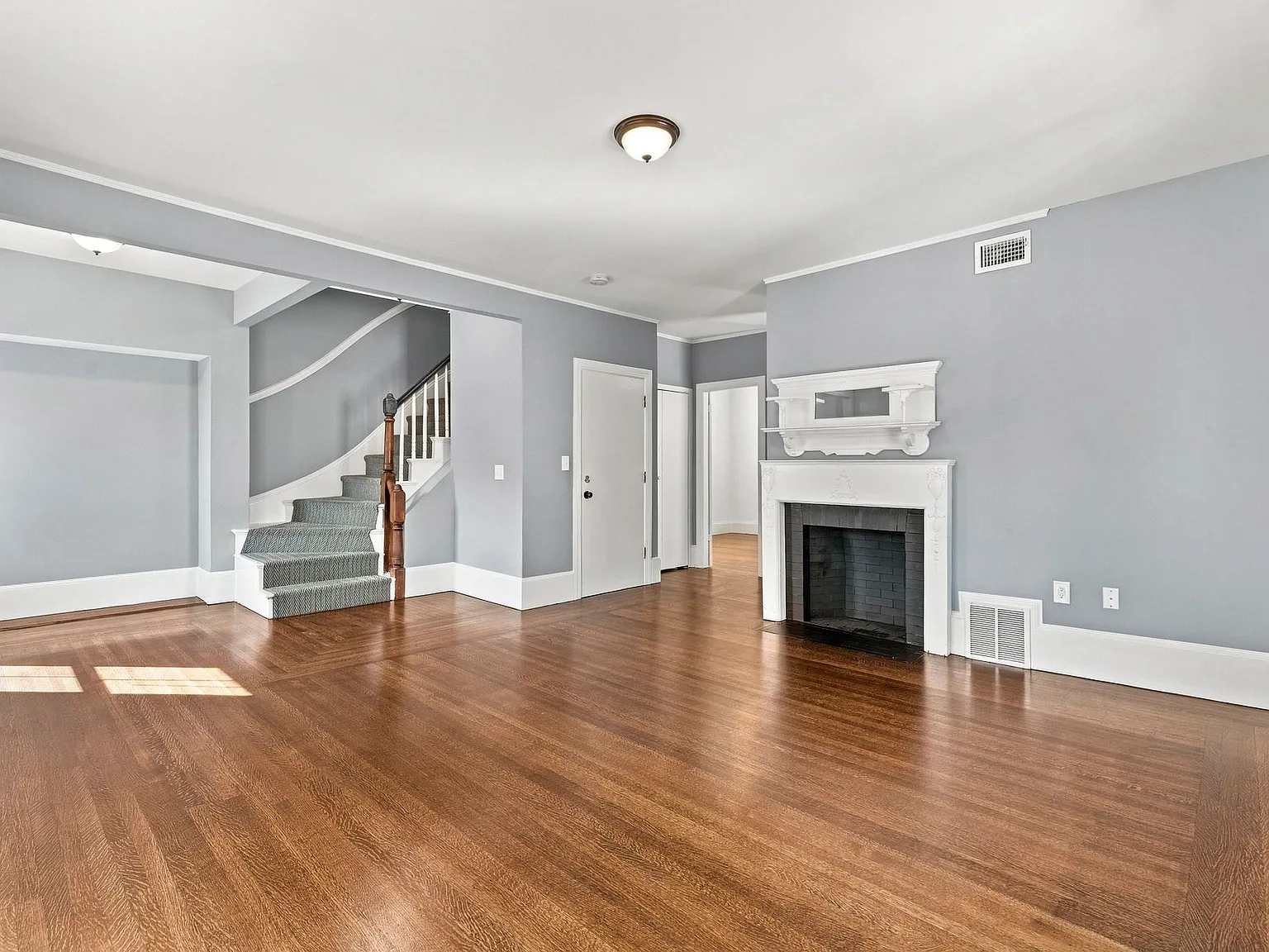 4 bed, 1520 sqft, $3,600 — Photo 3