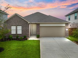 2414 E Heritage Dr, Dayton, TX 77535