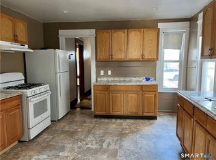 265 Bunnell St #1, Bridgeport, CT 06607