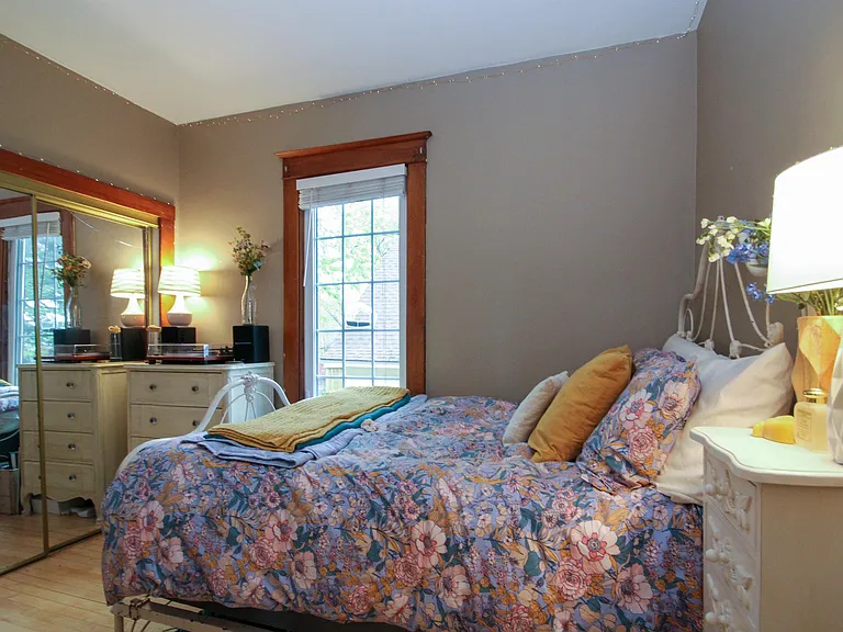 1602 Madison St NE — Photo 14