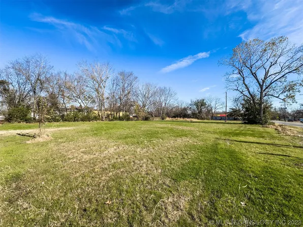 W Washington Ave, Krebs, OK 74554