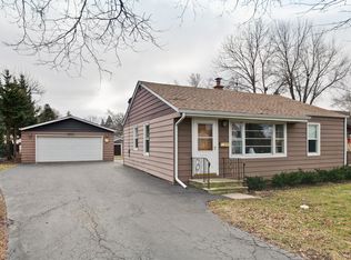 318 George Ave, Wauconda, IL 60084