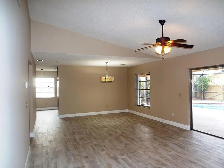 1268 Pinetta Cir — Photo 11