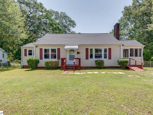 177 Collins Ave, Spartanburg, SC 29306