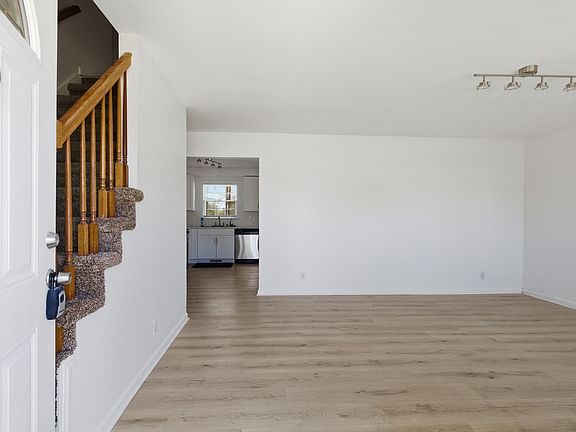 5th image of 800 R S Bradley Blvd