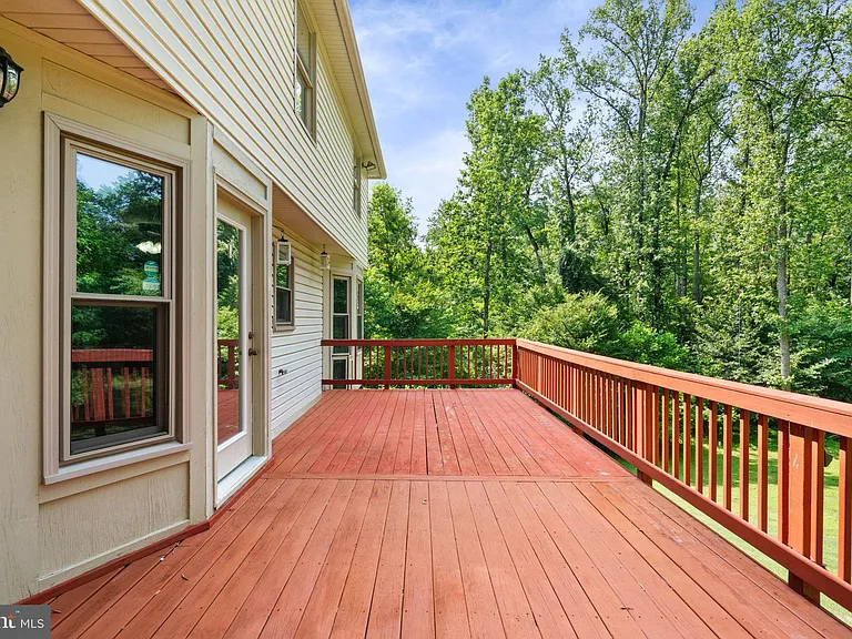 127 Pilgrim Cv — Photo 36