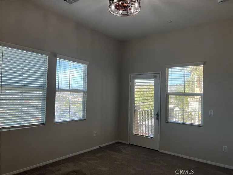 15329 Oak Tree Dr — Photo 36