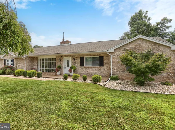 599 Claster Blvd, Dauphin, PA 17018