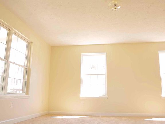 3rd image of 319 Shaye Ct #1204