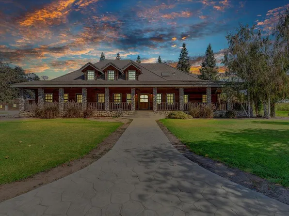 2462 Lewiston Avenue, Laton, CA 93242