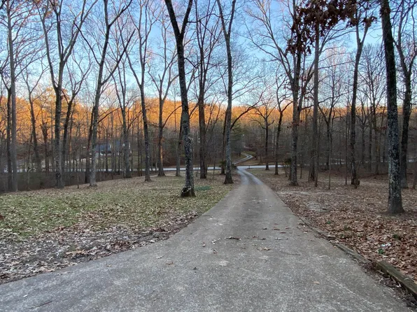 4225 McDonald Rd, Apison, TN 37302