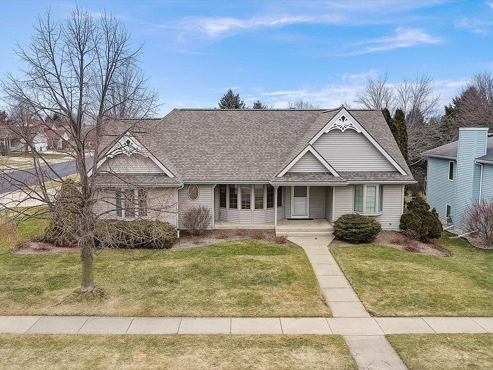 1305 Centennial Pky, Waunakee, WI 53597 Zillow