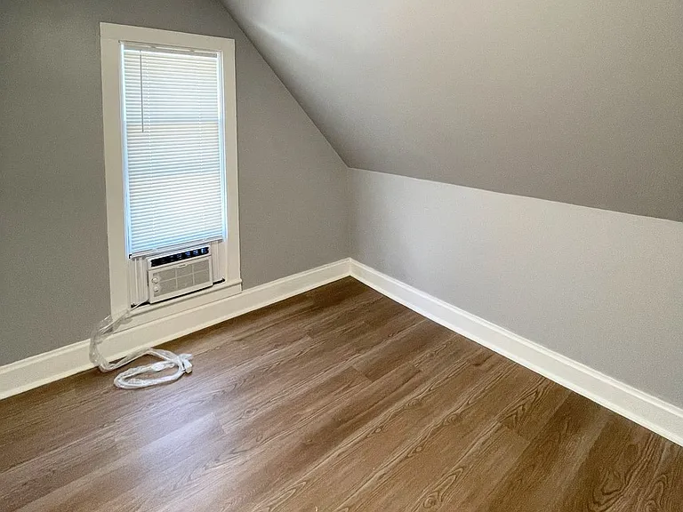 14 N Maple — Photo 5