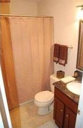 4th image of 130 Oakside Ln