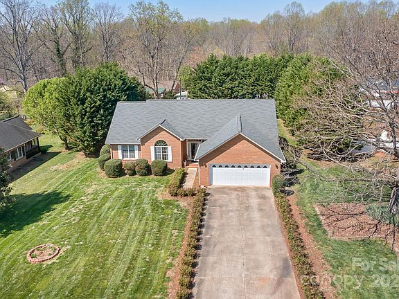 5th image of 1077 Merrywood Dr
