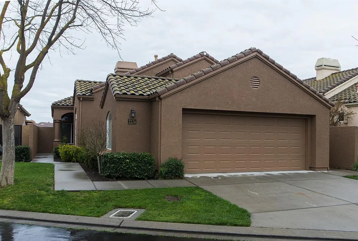 2224 Belsera Dr photo 1