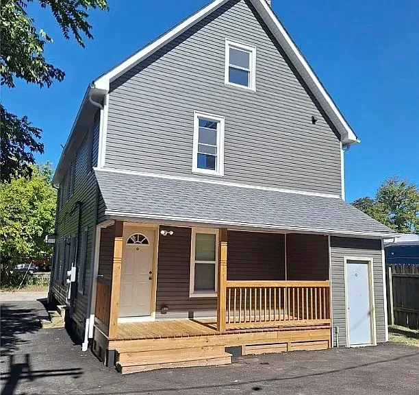 1431 Rowley Ave #1 — Photo 4