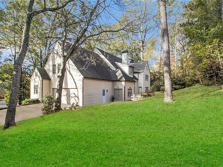 960 Landmark Dr — Photo 46