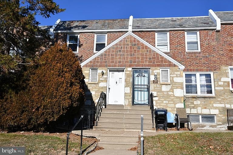 1st image of 153 W Walnut Park Dr