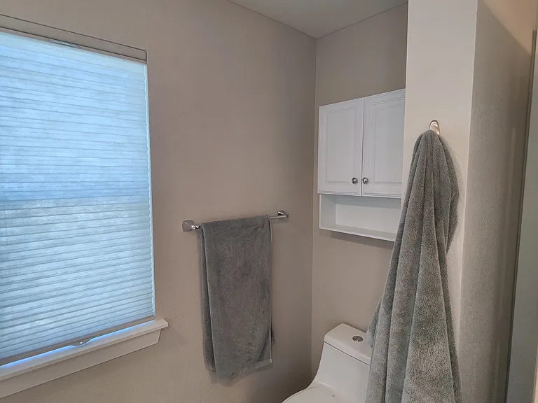 201 W Jamison Ct — Photo 20